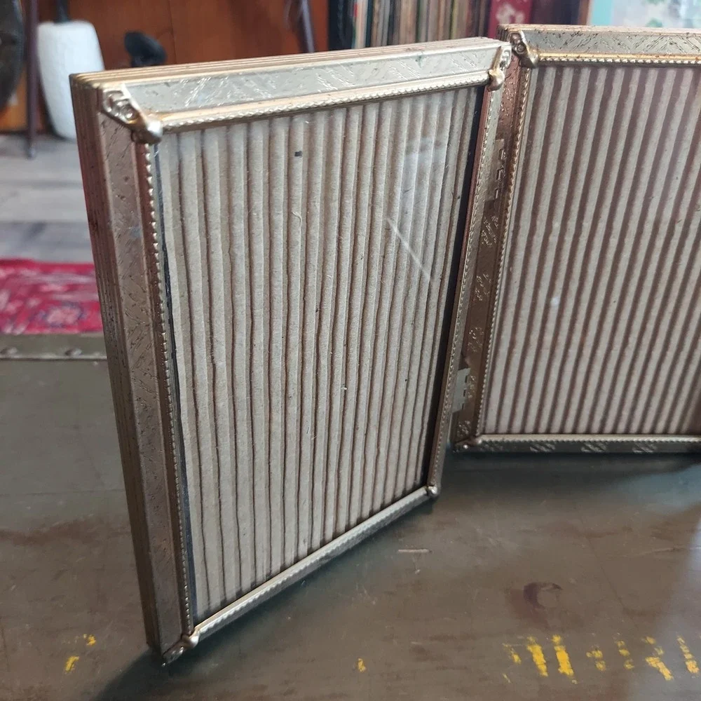 N/A vintage triptych